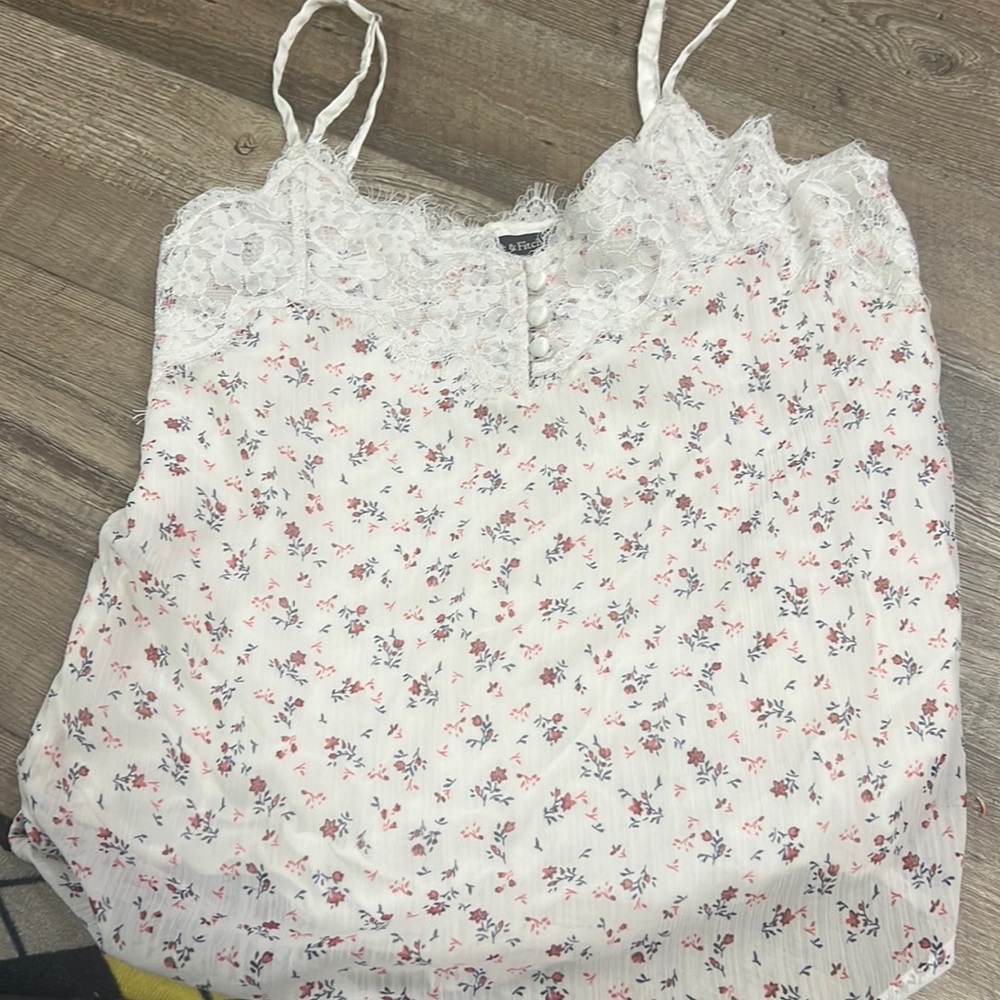 AmberCrombie and Fitch nice tangtop